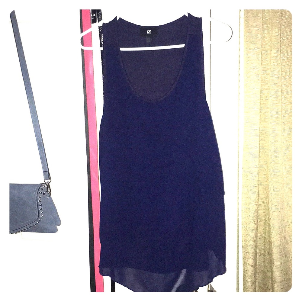 Tank top navy blue not black